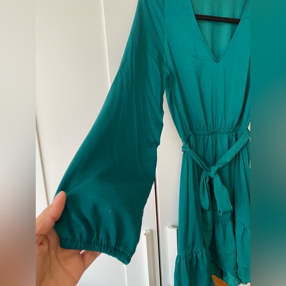 Express Green Dress with long sleeves and a ruffled hem - Size XS - Picture 3 of 7